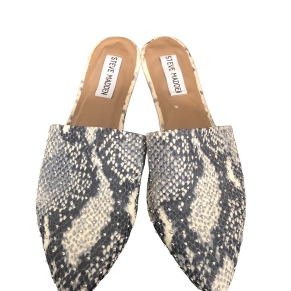 STEVE MADDEN Trace Studded Snakeskin Slide - Picture 2 of 7